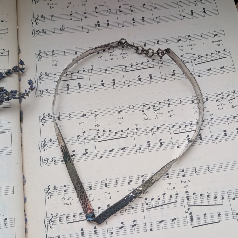 Vintage Silvertone Women's Necklace - Picture 6 of 8